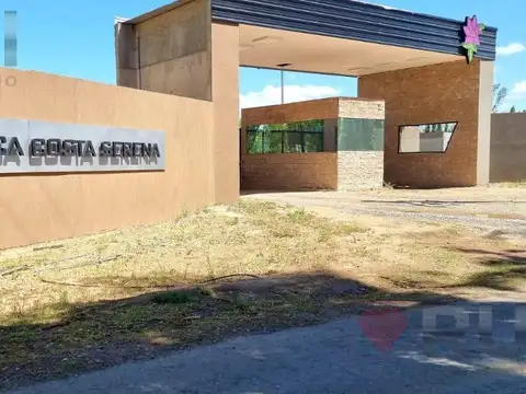 CASA EN VENTA BARRIO FINCA COSTA SERENA