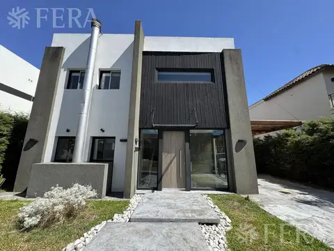 Venta casa 6 ambientes con piscina Altos de Hudson II - Hudson