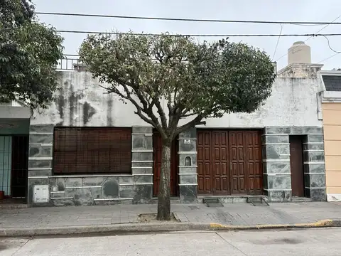 VENTA CASA COLON 3 DORMITORIOS CON DEPTO 2 DORMITORIOS