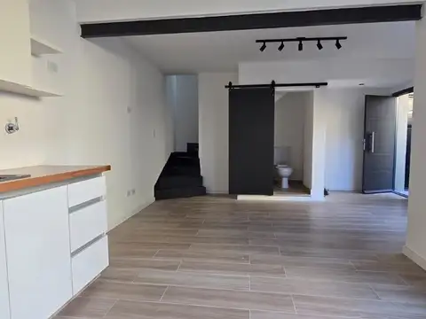 VENTA PH 3 AMB RECICLADO  CON TERRAZA PROPIA 