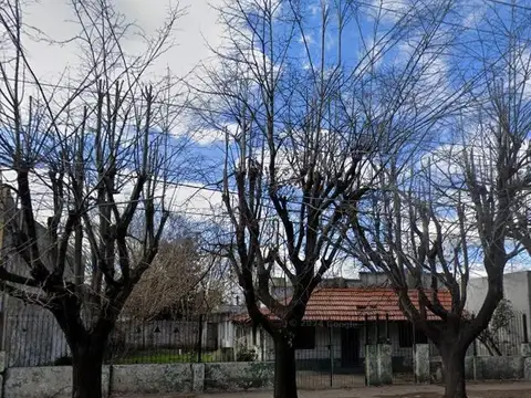 Terreno en LAVALLOL PARTIDO DE LOMAS DE ZAMORA PCIA. DE BS. AS.