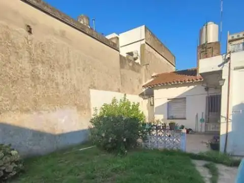 OPORTUNIDAD CASA LOTE PROPIO 8 X 27 M2 IDEAL CONSTRUCTOR ESCUCHA OFERTAS