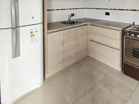 Depto Tipo Casa 6 ambientes con 2 baños