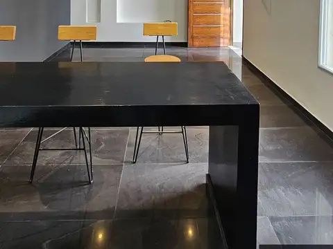 Depto Tipo Casa en Venta de 4 dormitorios