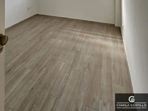 Depto Tipo Casa en Venta en Villa Sarmiento, USD 115.000