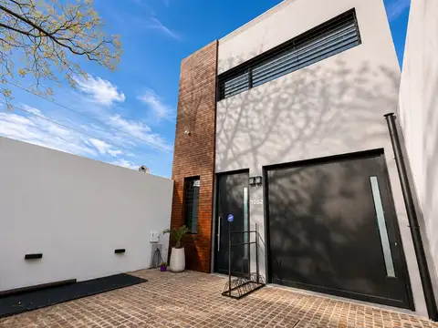 DEPOSITO CON OFICINAS EN VENTA LOMAS DE ZAMORA