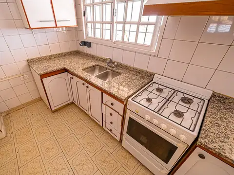 VENTA DUPLEX 3 AMBIENTES MORON PATIO COCHERA