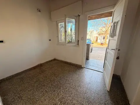 Depto Tipo Casa en Alquiler de 3 ambientes