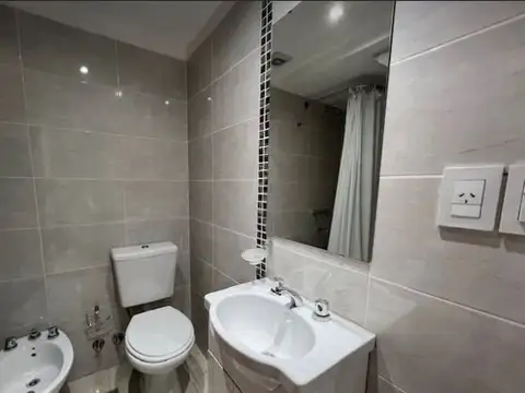 Departamento en Alquiler en Lomas del Mirador, $ 420.000