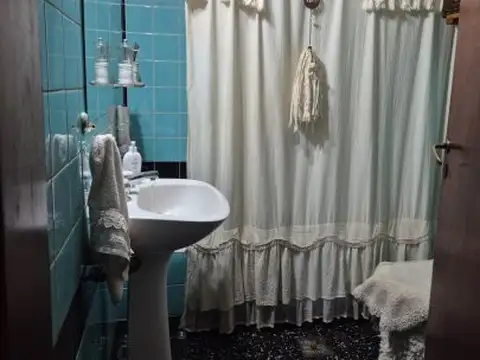 Depto Tipo Casa 6 ambientes con 3 baños