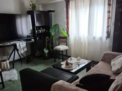 Depto Tipo Casa en Venta de 4 dormitorios