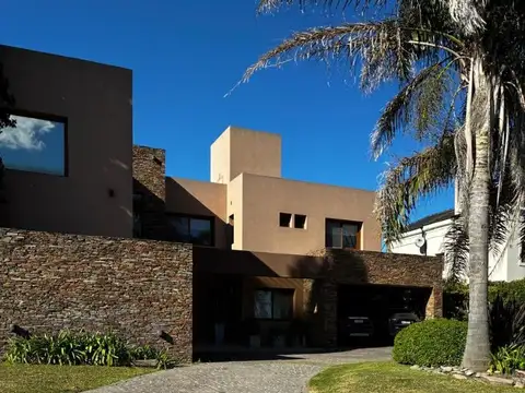 Estancias Del Pilar