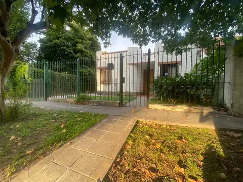Casa en Venta en Turdera, USD 115.000