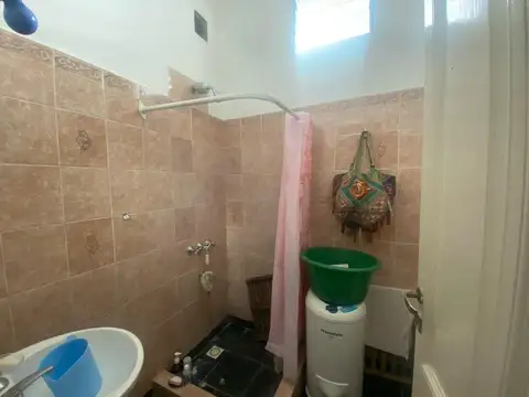 Casa Venta 4 Ambientes en Turdera sobre lote de 500m2