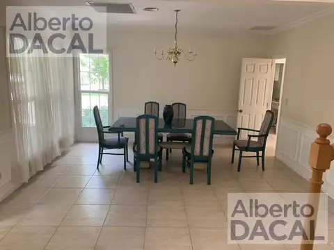 Casa en Venta en Abril Club De Campo, USD 750.000