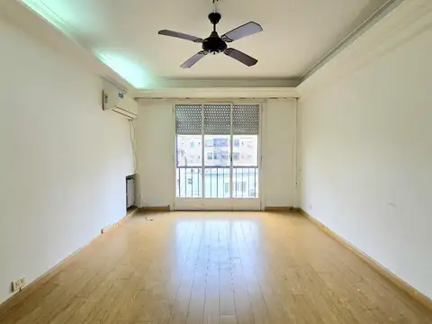 Departamento en Alquiler en Flores, $ 950.000