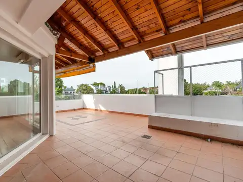 Departamento 4 ambientes con 3 baños