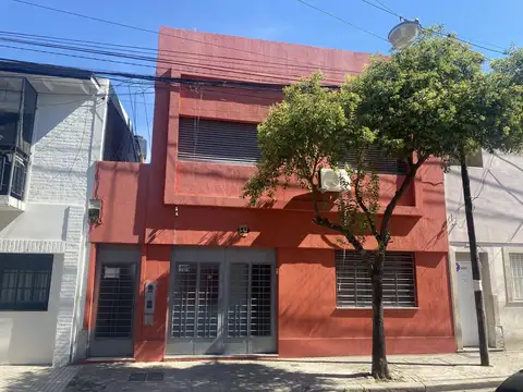Venta casa de 3 dormitorios en barrio Arroyito