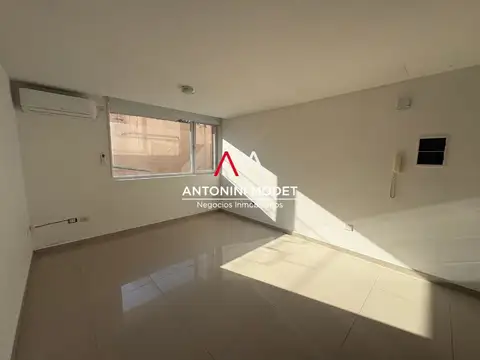 Departamento en Venta en Garin, USD 55.000