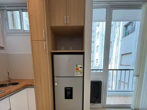 MONOAMBIENTE totalmente reciclado a nuevo. Amoblado y equipado. PARA RENTA  