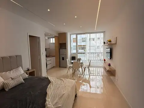 MONOAMBIENTE totalmente reciclado a nuevo. Amoblado y equipado. PARA RENTA  