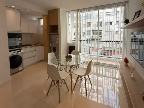 Bv Marítimo 2700, Piso 2