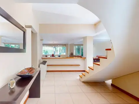 Casa en Venta en Manuel B Gonnet, USD 480.000