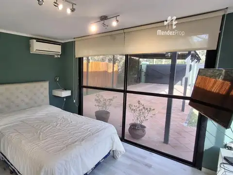 Casa en Alquiler con 2 cocheras