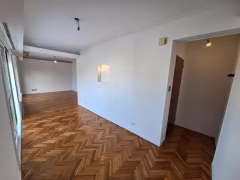 Rosario al 600 Semipiso 3 ambientes , impecable!