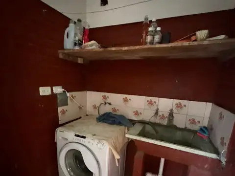 Exc Casa 3 dorm vta gge/jard/pileta Av del Golf al 400