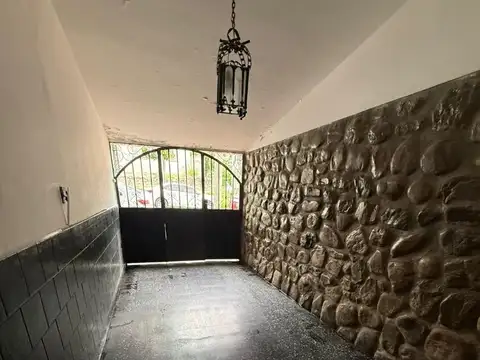 Exc Casa 3 Dorm Vta Gge/jard/pileta Av Del Golf Al 400