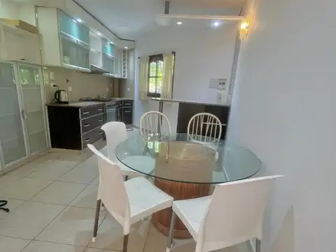 Casa en Alquiler al Oeste