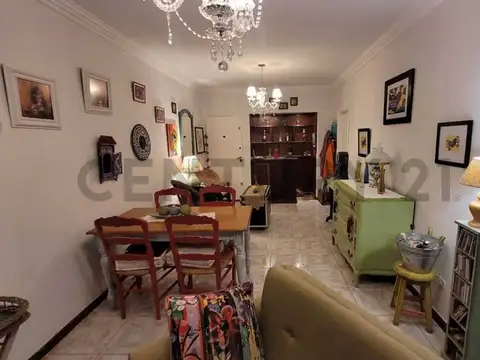 Departamento 4 ambientes con 2 baños
