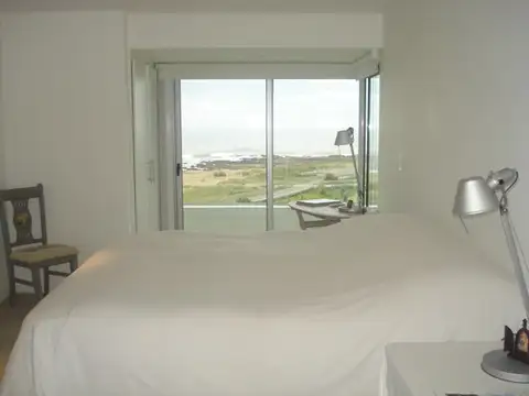 Departamento 4 ambientes con 3 baños