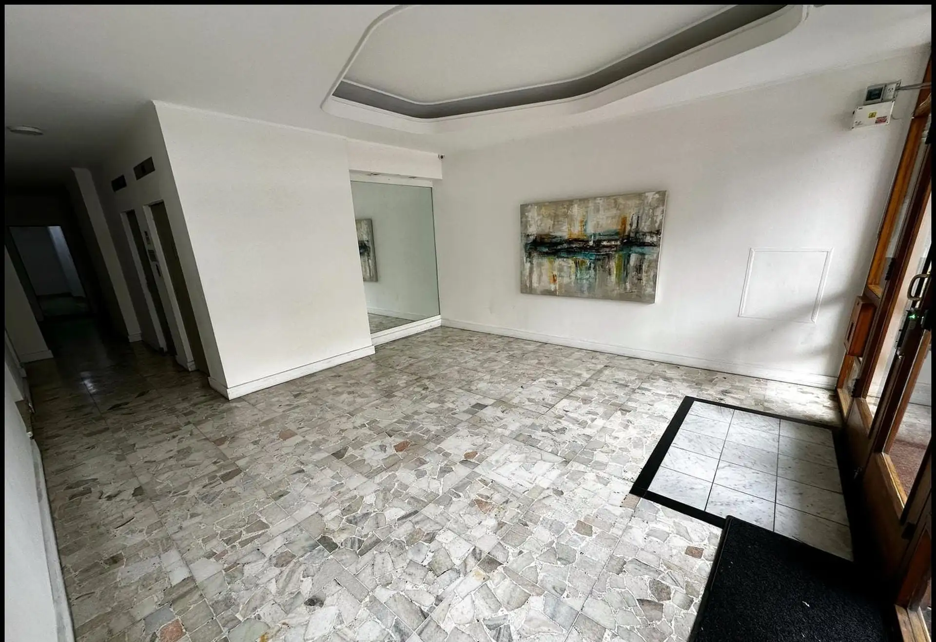 Depto 2 amb, 34m² con patio amoblado — Centro