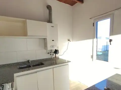 Casa en Alquiler con 1 cochera