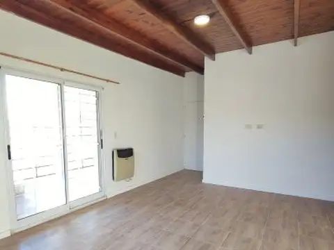 Casa en Alquiler en Roldan, $ 800.000
