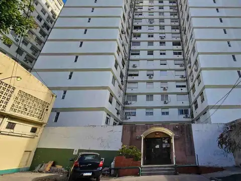 VENTA 3 AMBIENTES PISO ALTO EN TORRE EN TEMPERLEY