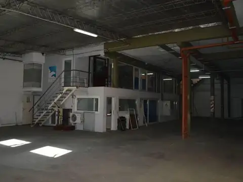 Establecimiento Industrial de 1100 m2 cub. - VENDIDO