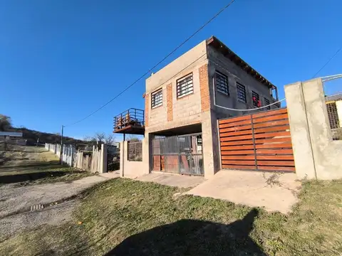 Venta predio 3 dptos +local comercial