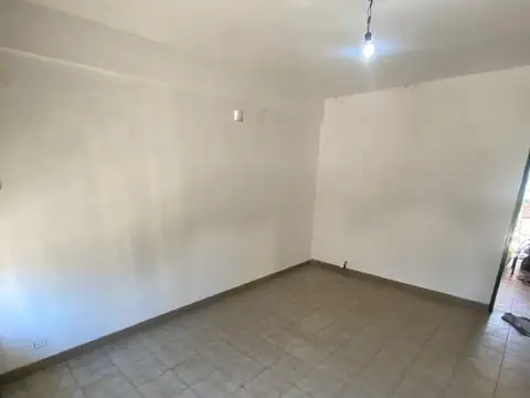 Casa en Alquiler con 1 cochera