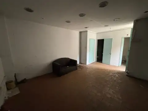 Viamonte 2000, Piso PB