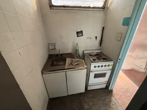 Viamonte 2000, Piso PB