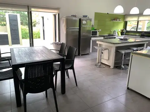 Quinta en Alquiler en Comarca del Sol, USD 3.500