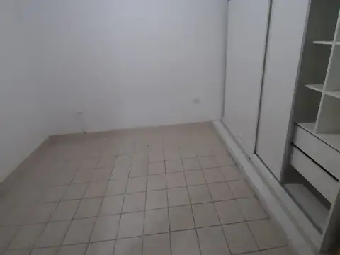 Depto Tipo Casa en Alquiler de 2 dormitorios