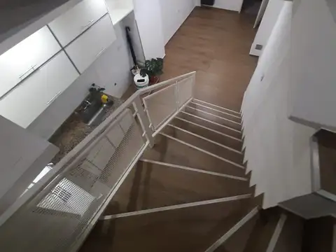 Dpto tipo casa 3 ambientes en alquiler