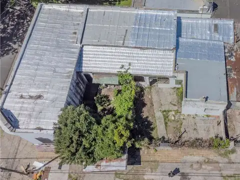LOTE+2 LOCALES+2 DEPARTAMENTOS+COCHERA