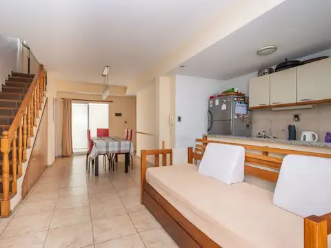 Departamento 3 amb. en duplex con patio Boedo