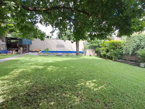 Casa 5 ambientes con 4 baños