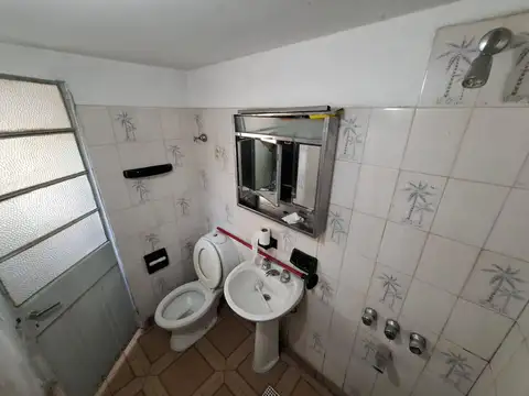 Depto Tipo Casa en Alquiler con 1 cocheras